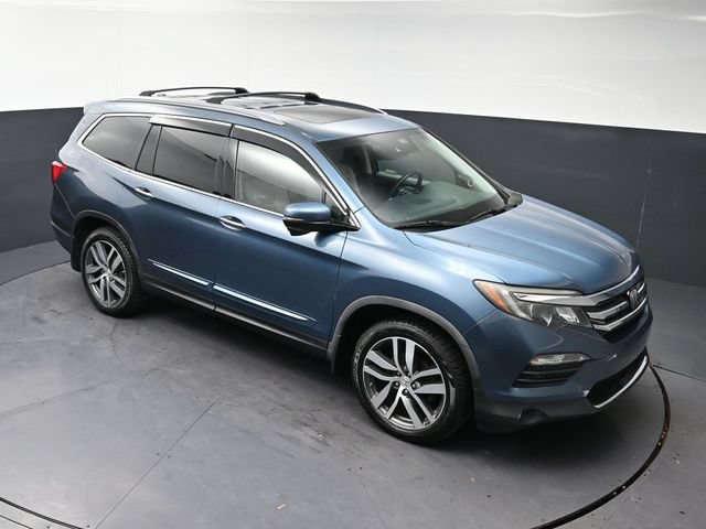 Used 2017 Honda Pilot Touring image 26