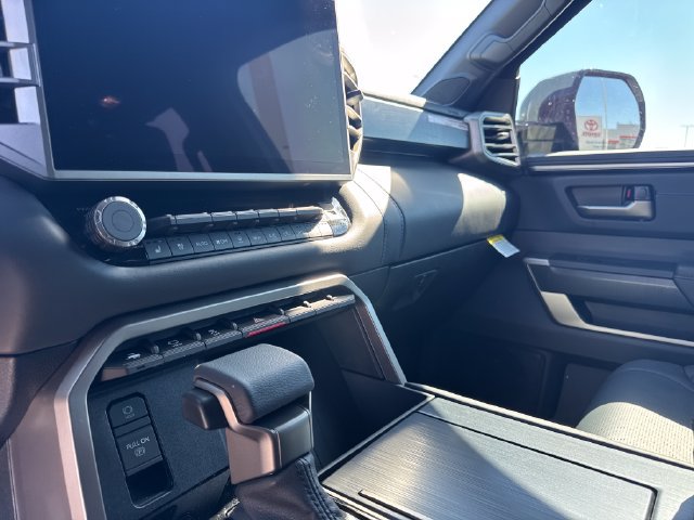 Used 2026 Toyota Sequoia Platinum AWD/4WD image 6
