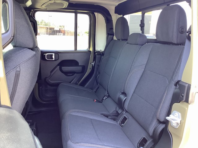 New 2025 Jeep Gladiator Sport AWD/4WD image 23
