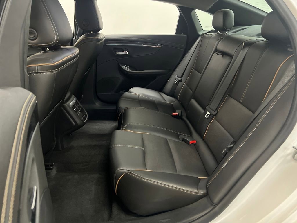 Used 2016 Chevrolet Impala LTZ w/ Enhanced Convenience Package image 27