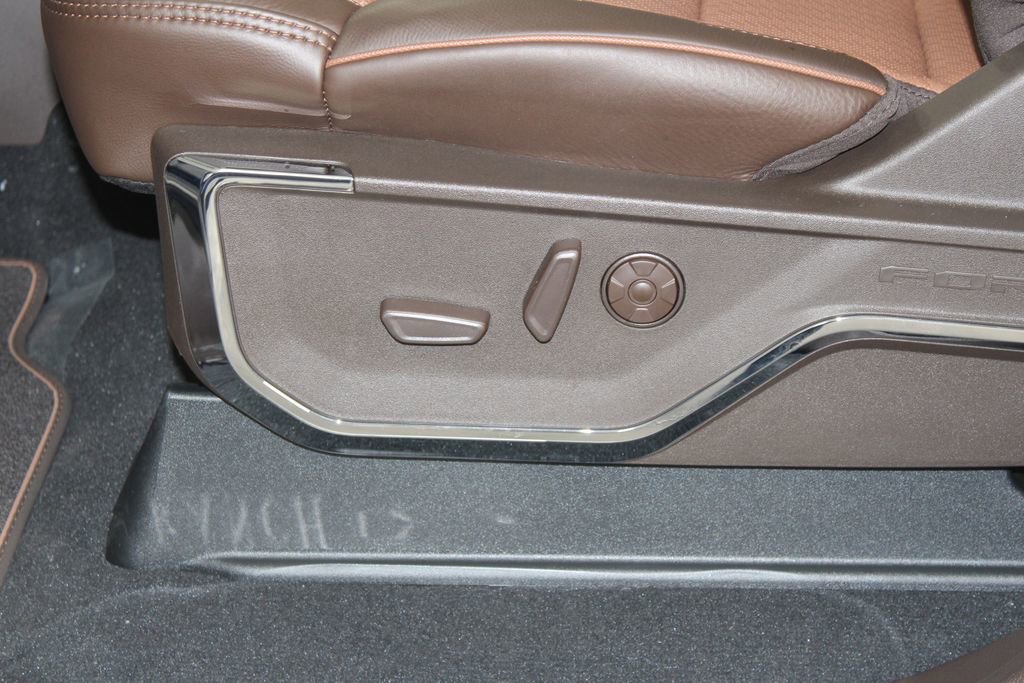 New 2026 Ford F250 King Ranch w/ Chrome Package image 26