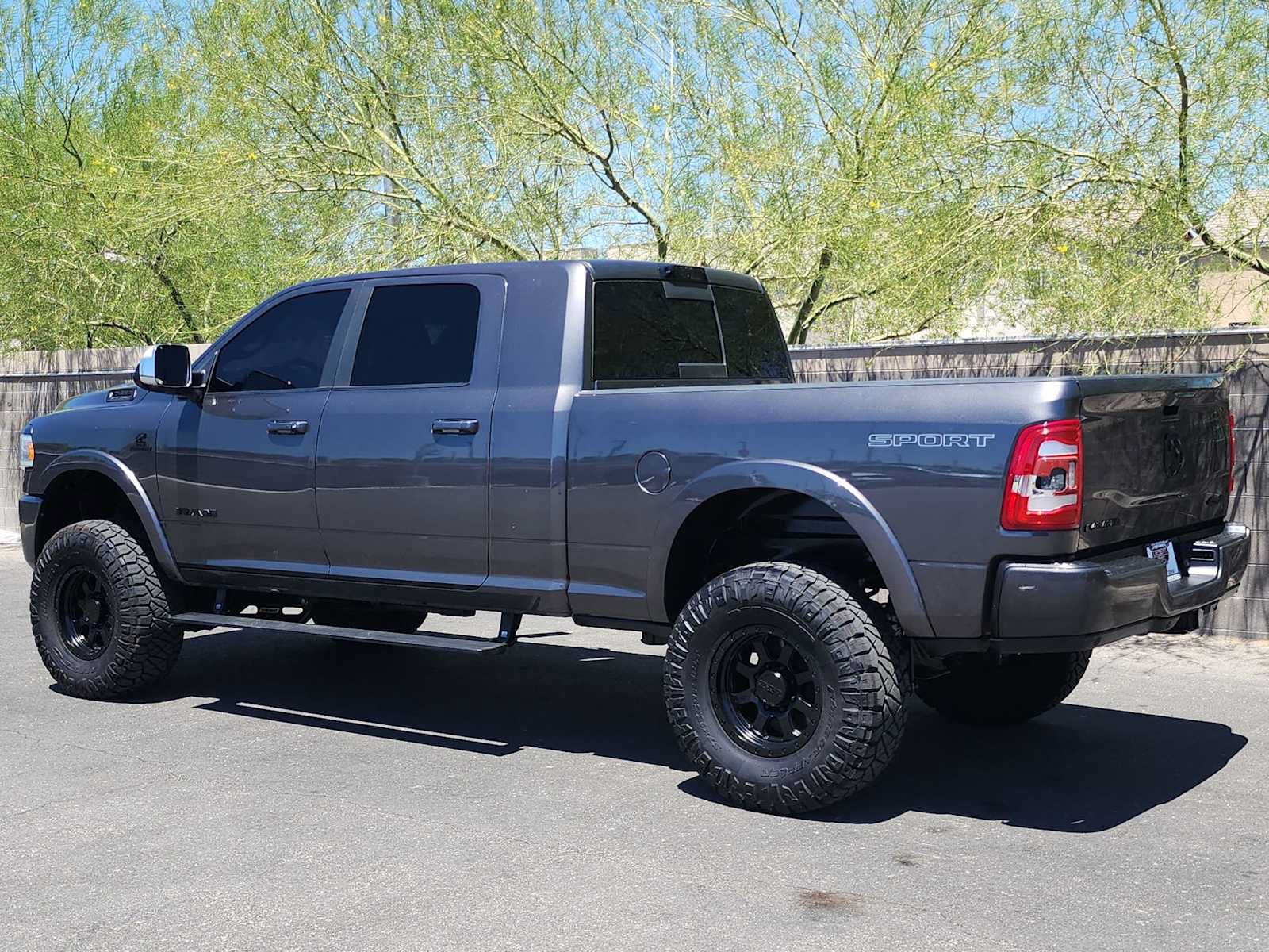 Used 2020 RAM 2500 Laramie AWD/4WD image 6