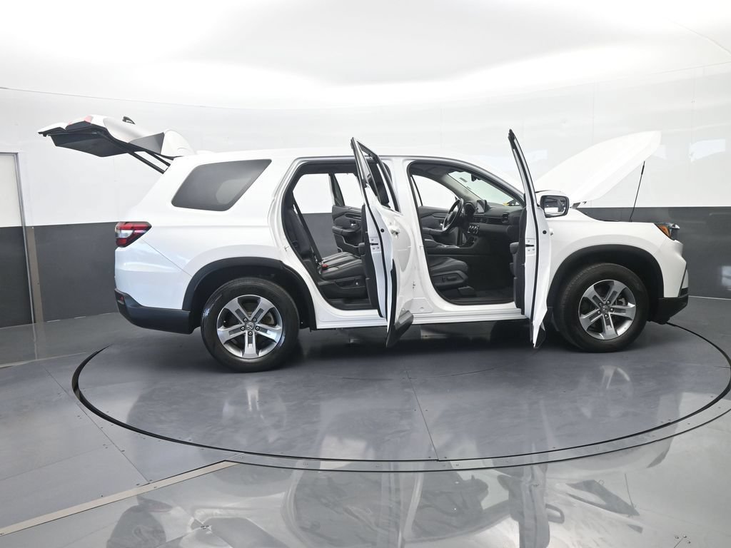 Used 2025 Honda Pilot EX-L image 76
