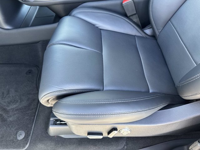 New 2026 Lincoln Navigator L Reserve AWD/4WD image 11