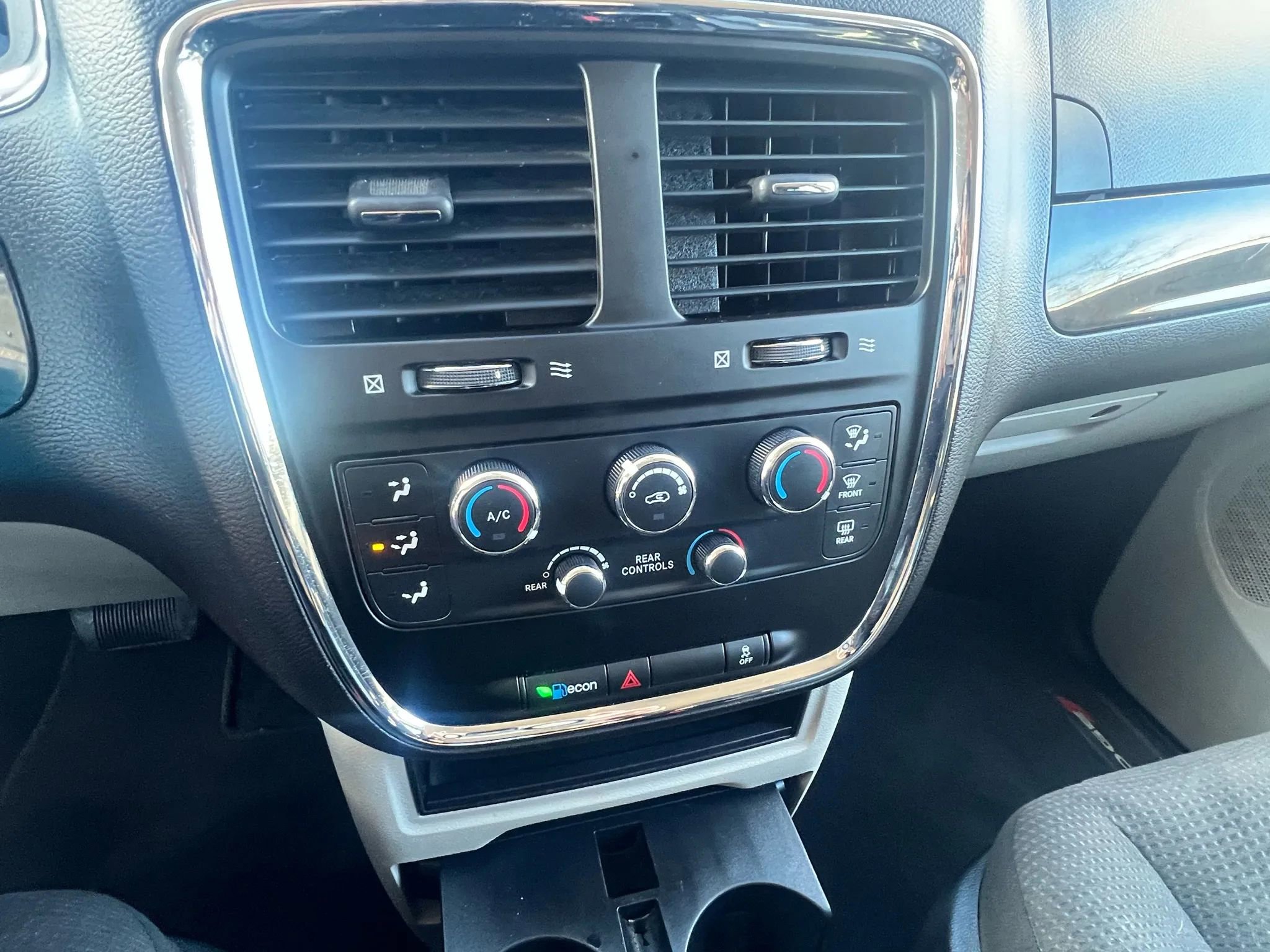 Used 2017 Dodge Grand Caravan SE w/ Power Window Group image 20