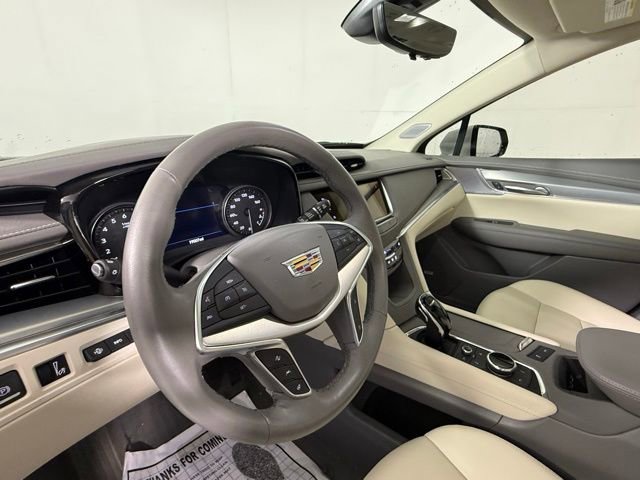 Certified 2024 Cadillac XT5 Premium Luxury w/ Technology Package FWD image 10