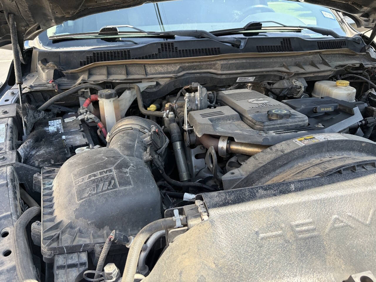 Used 2018 RAM 2500 Laramie w/ Sport Appearance Group AWD/4WD image 48