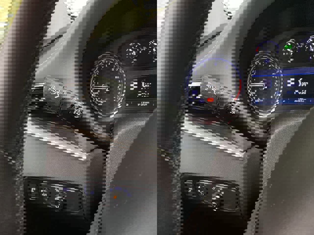 Used 2020 Buick Enclave Premium w/ Sun and Sites Package image 24