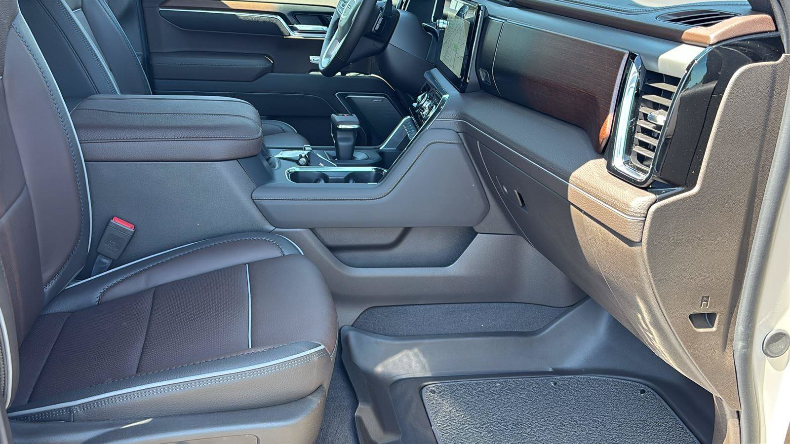 New 2026 GMC Sierra 1500 Denali AWD/4WD image 22