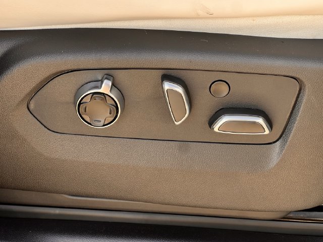 New 2026 Cadillac Escalade ESV V AWD/4WD image 24