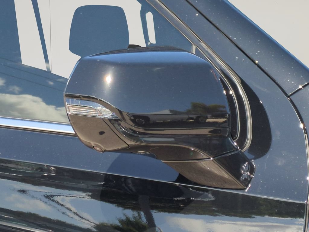 New 2026 Chevrolet Suburban High Country AWD/4WD image 11