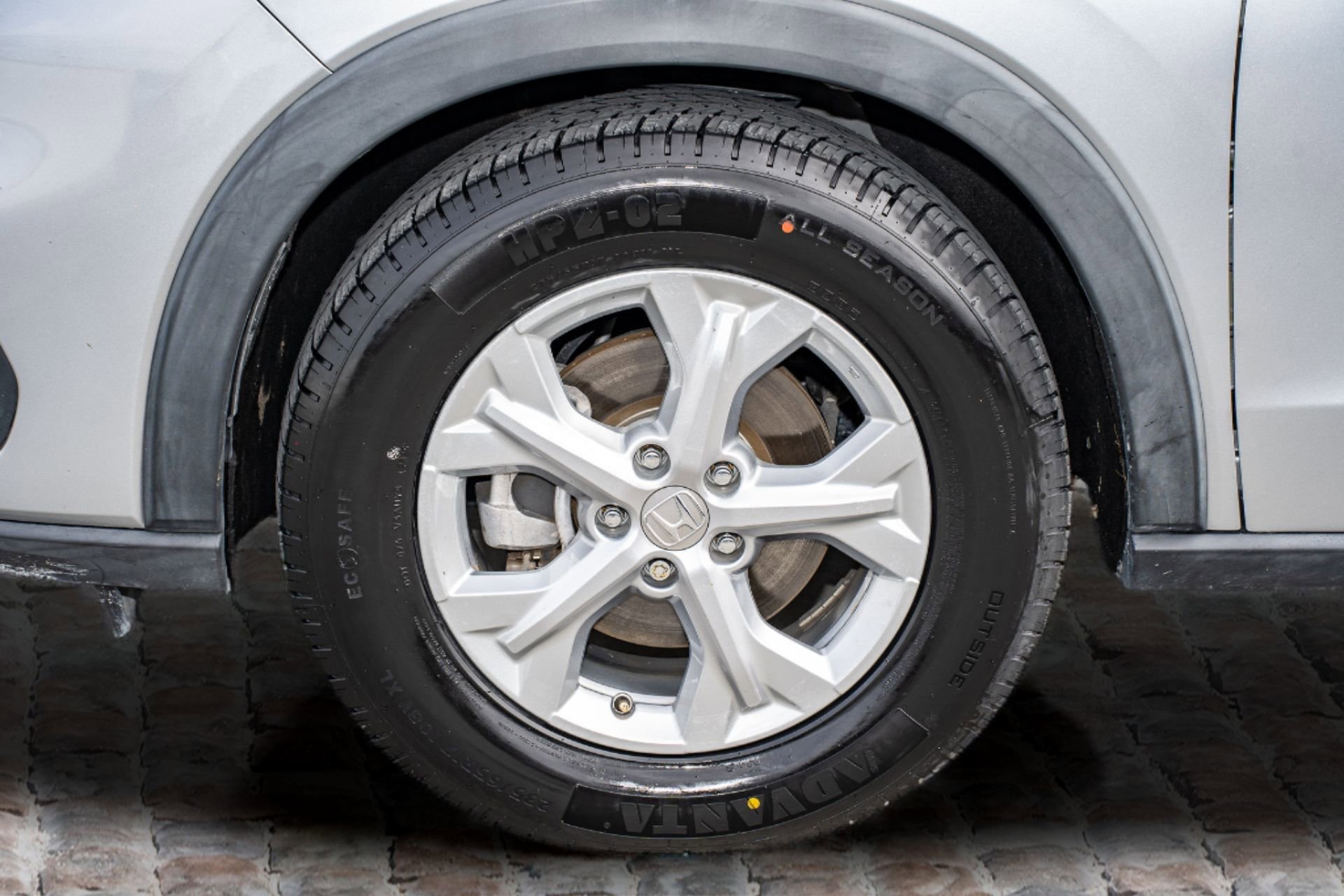 Used 2023 Honda HR-V LX image 37