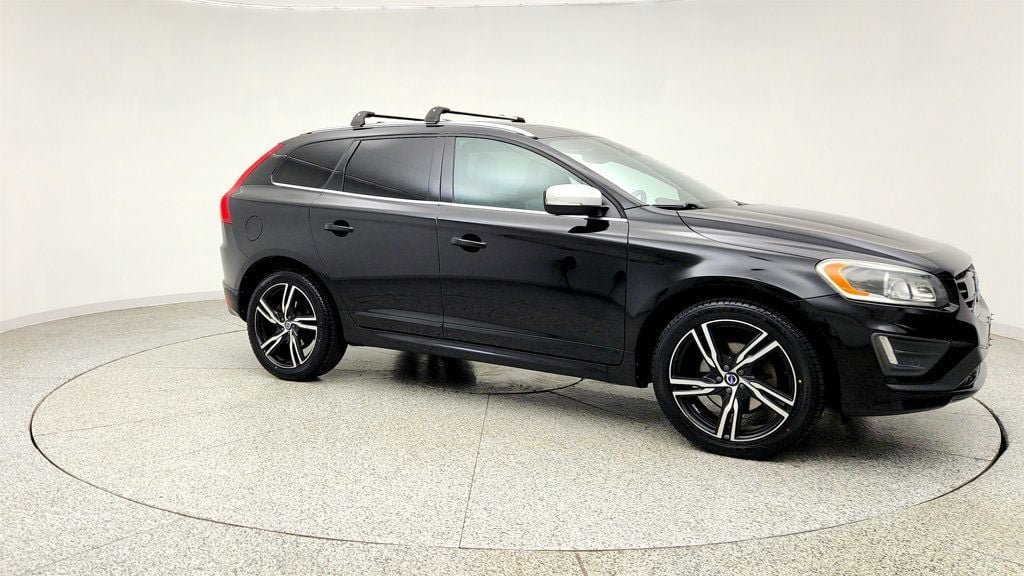 Used 2017 Volvo XC60 T6 R-Design w/ Climate Package AWD/4WD image 3