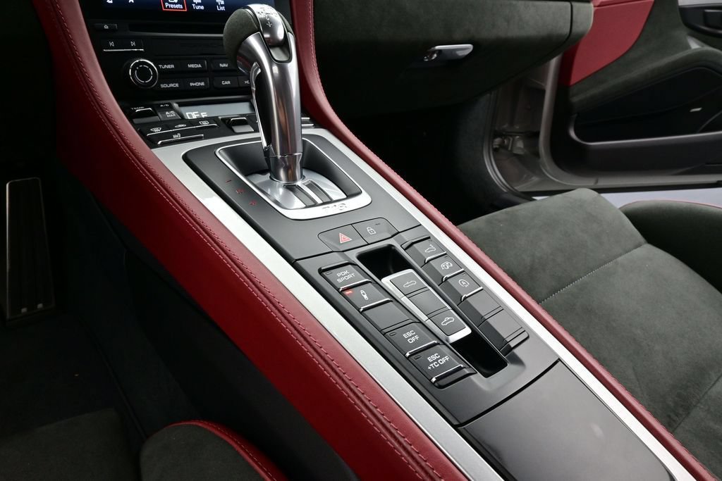Certified 2023 Porsche 718 Boxster Spyder RWD image 15