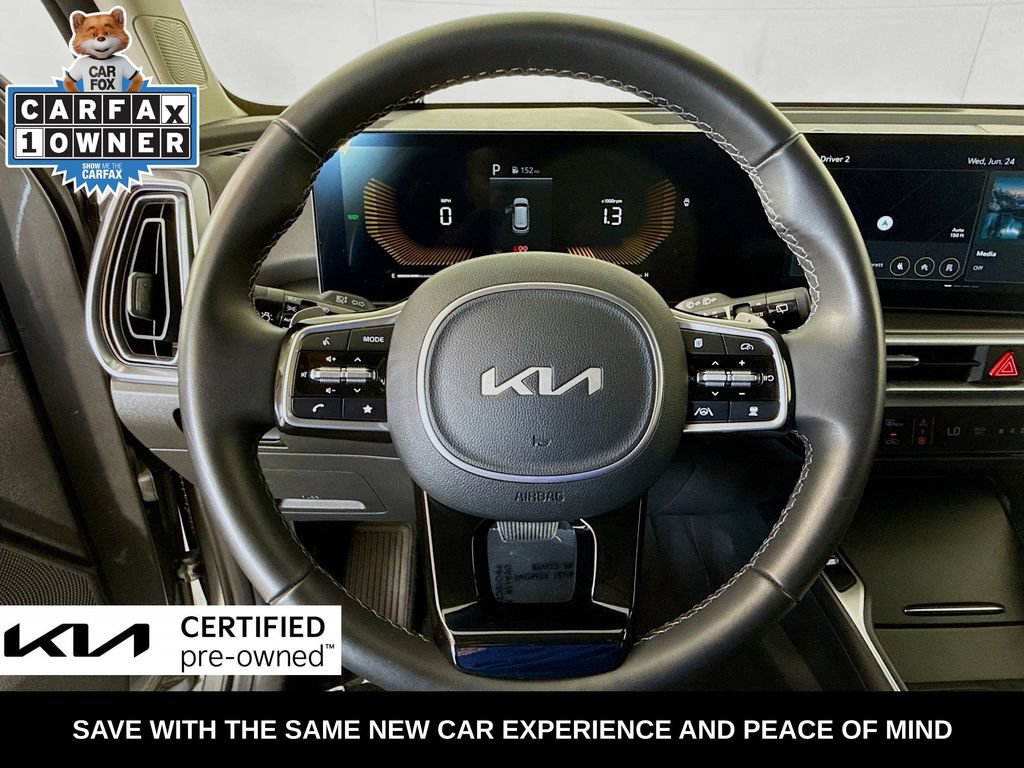 Certified 2025 Kia Sorento EX AWD/4WD image 13
