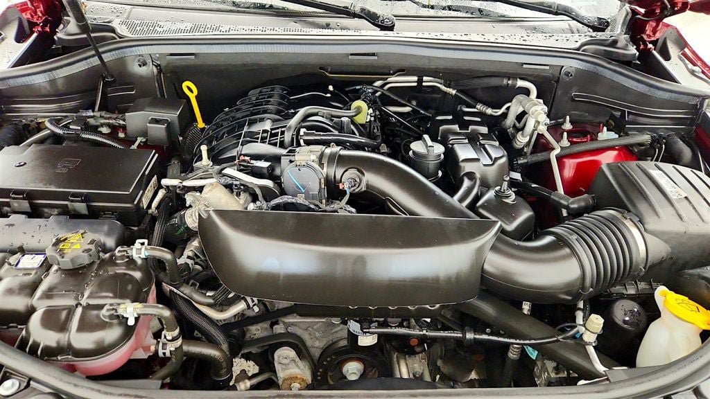 Used 2023 Dodge Durango GT AWD/4WD image 29