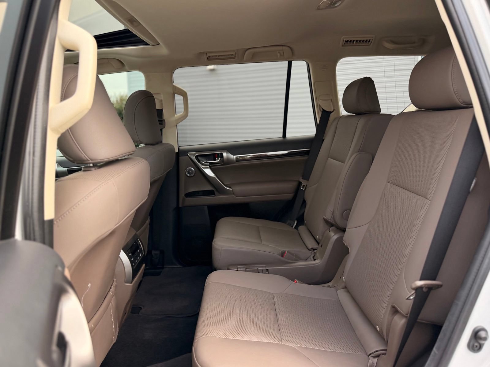 Used 2022 Lexus GX 460 Premium AWD/4WD image 27