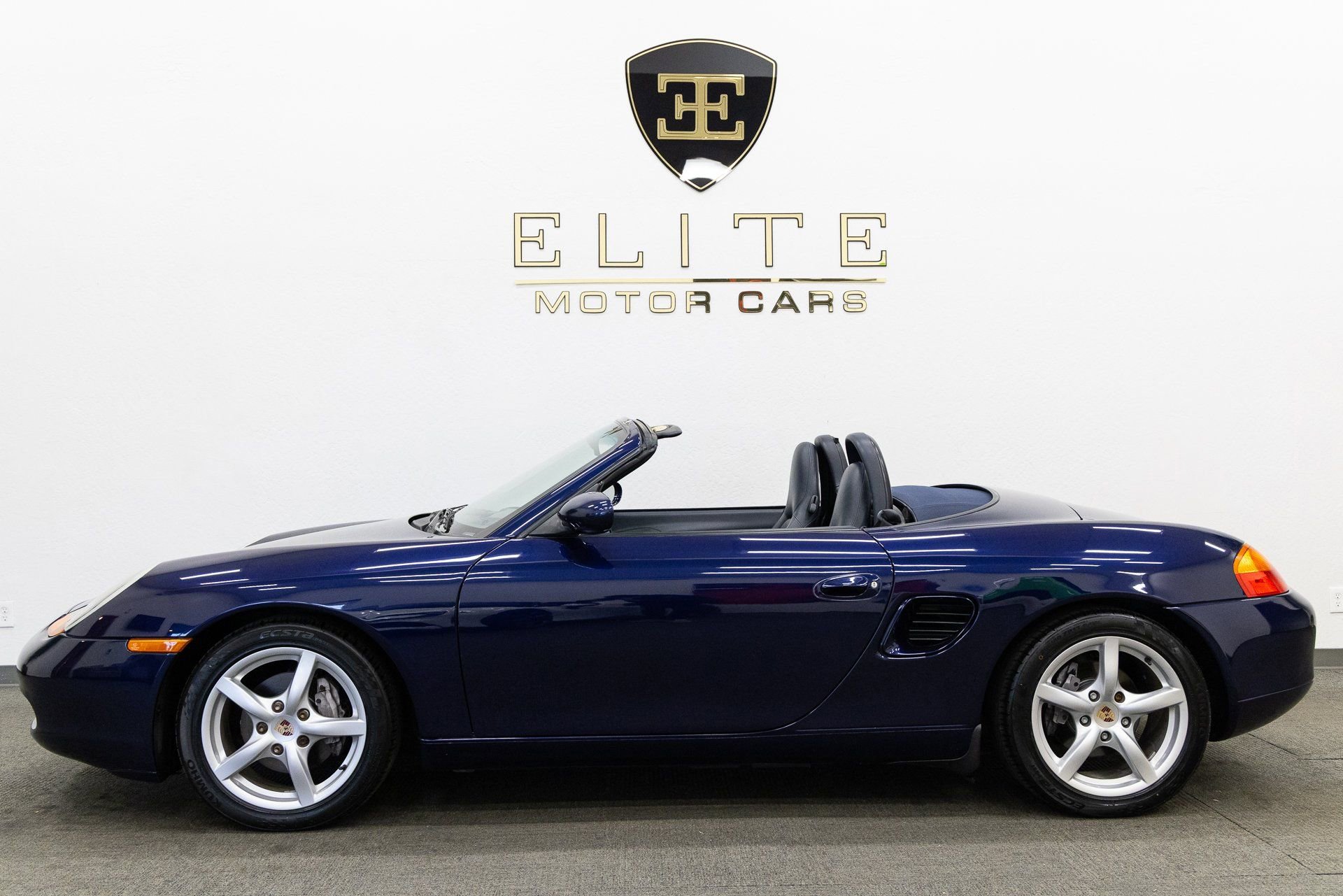 Used 2002 Porsche Boxster Base image 2