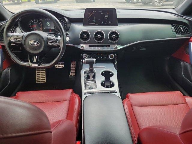 Used 2018 Kia Stinger GT1 image 12