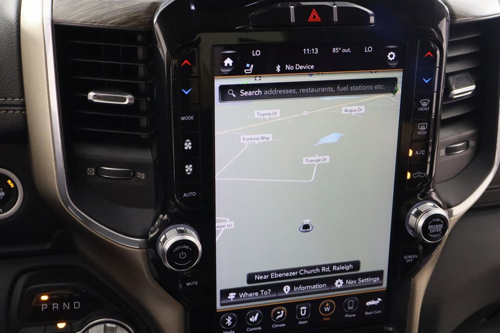 Used 2019 RAM 1500 Laramie AWD/4WD image 27