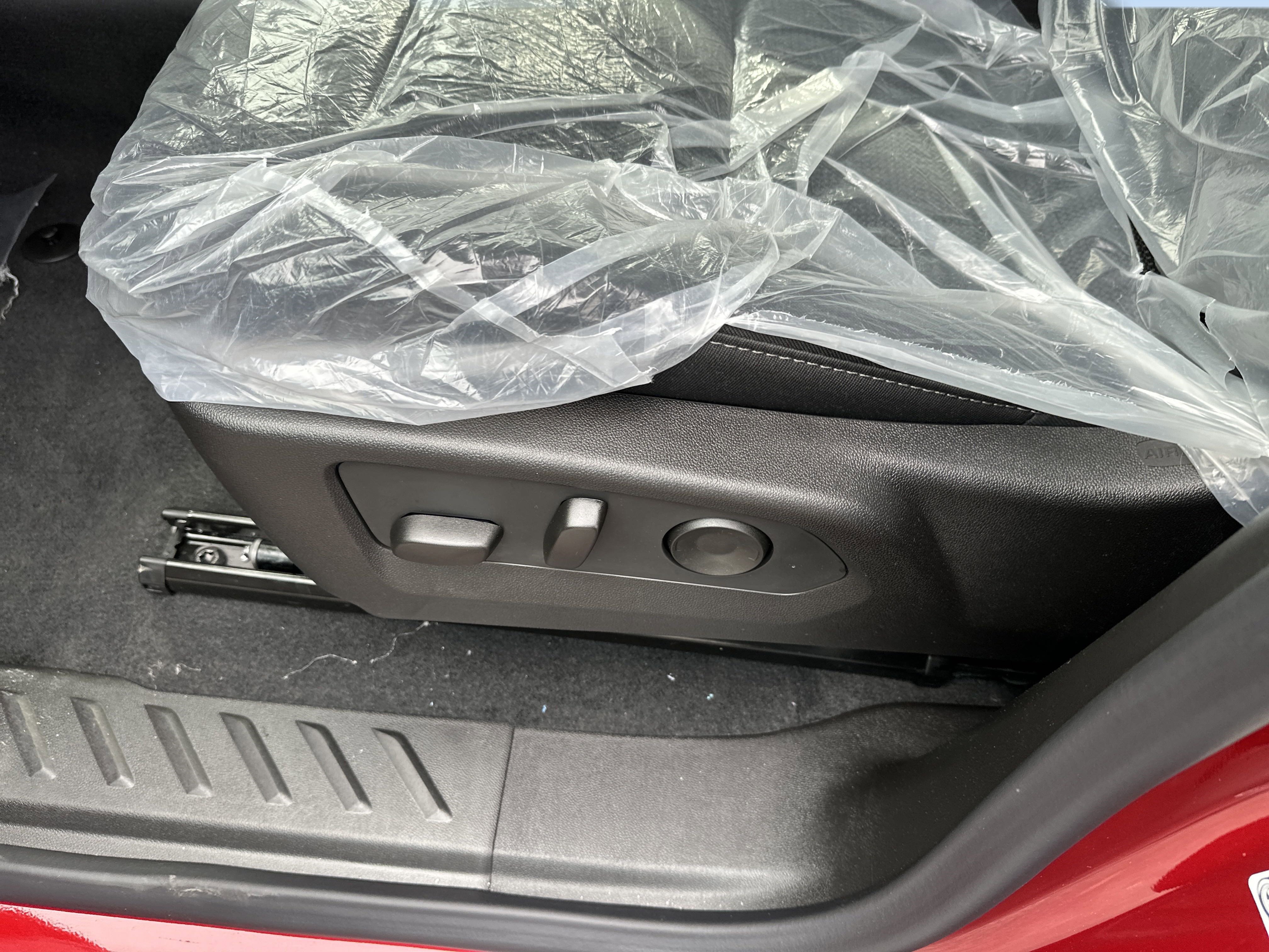 New 2025 Chevrolet Colorado LT w/ Advanced Trailering Package image 8