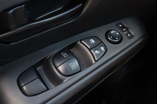 Used 2022 Nissan Kicks S FWD image 17