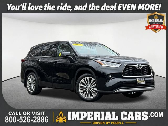 Certified 2025 Toyota Highlander Platinum AWD/4WD image 1
