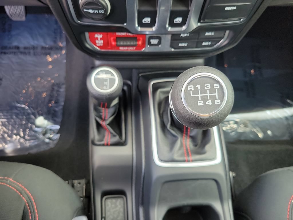 Used 2019 Jeep Wrangler Rubicon AWD/4WD image 28