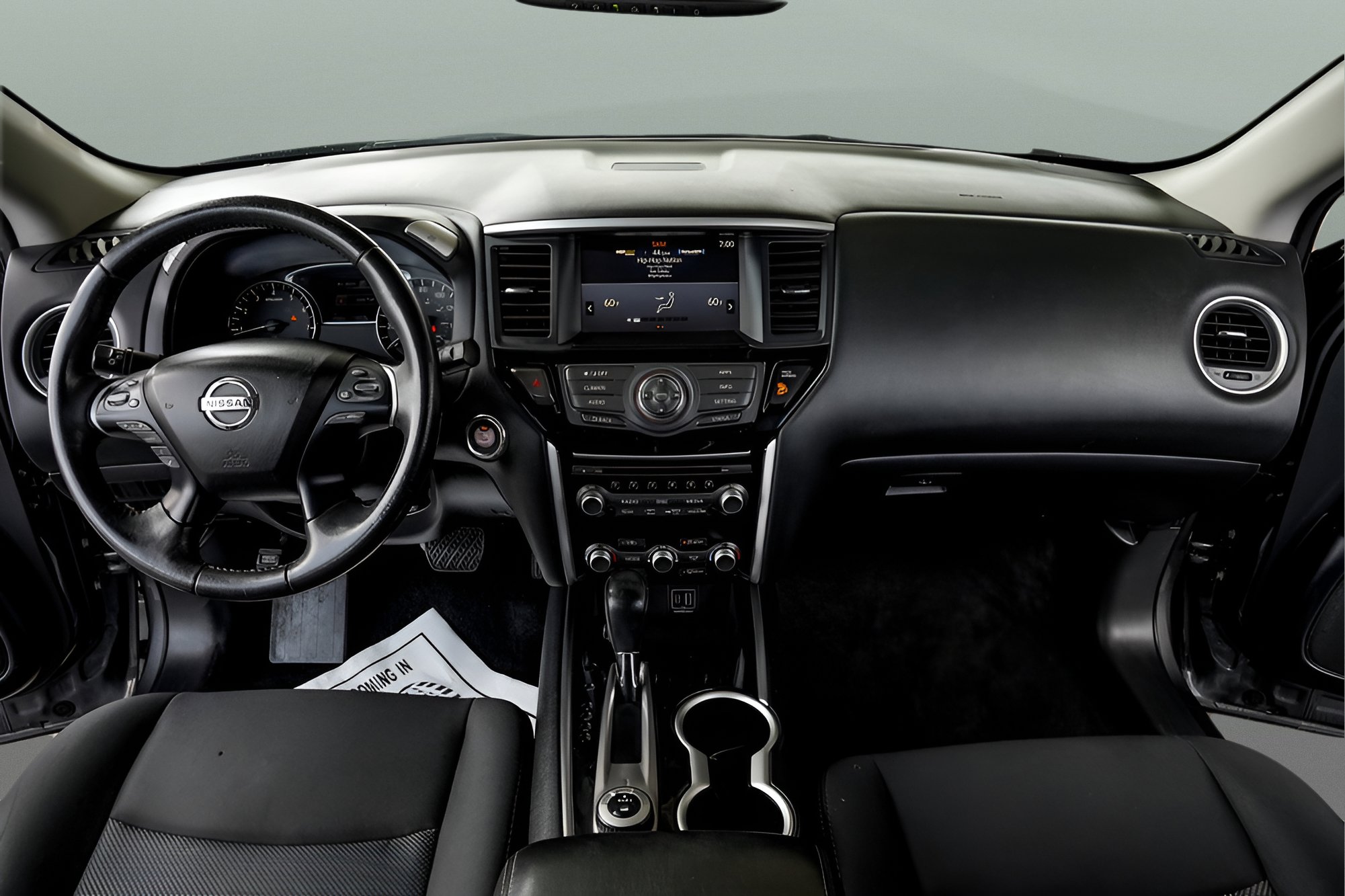 Used 2019 Nissan Pathfinder SV image 20