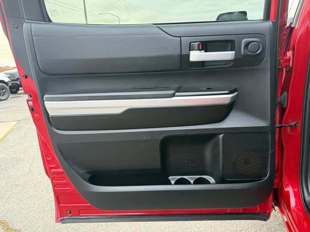 Used 2017 Toyota Tundra SR5 image 32