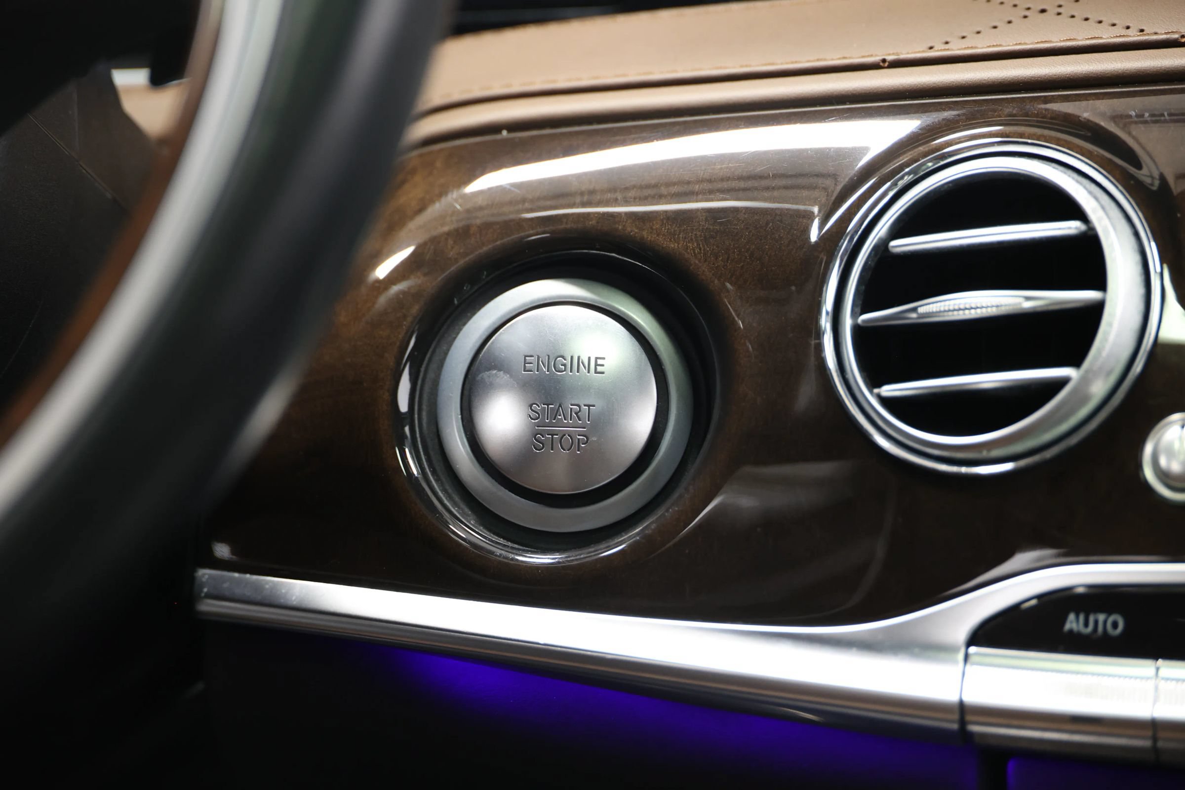 Used 2016 Mercedes-Benz Maybach S 600 image 38