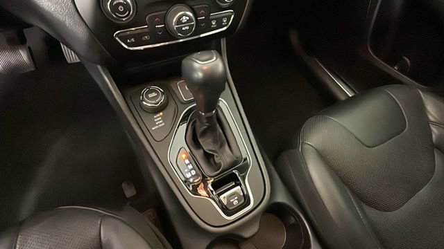 Used 2020 Jeep Cherokee Limited AWD/4WD image 21
