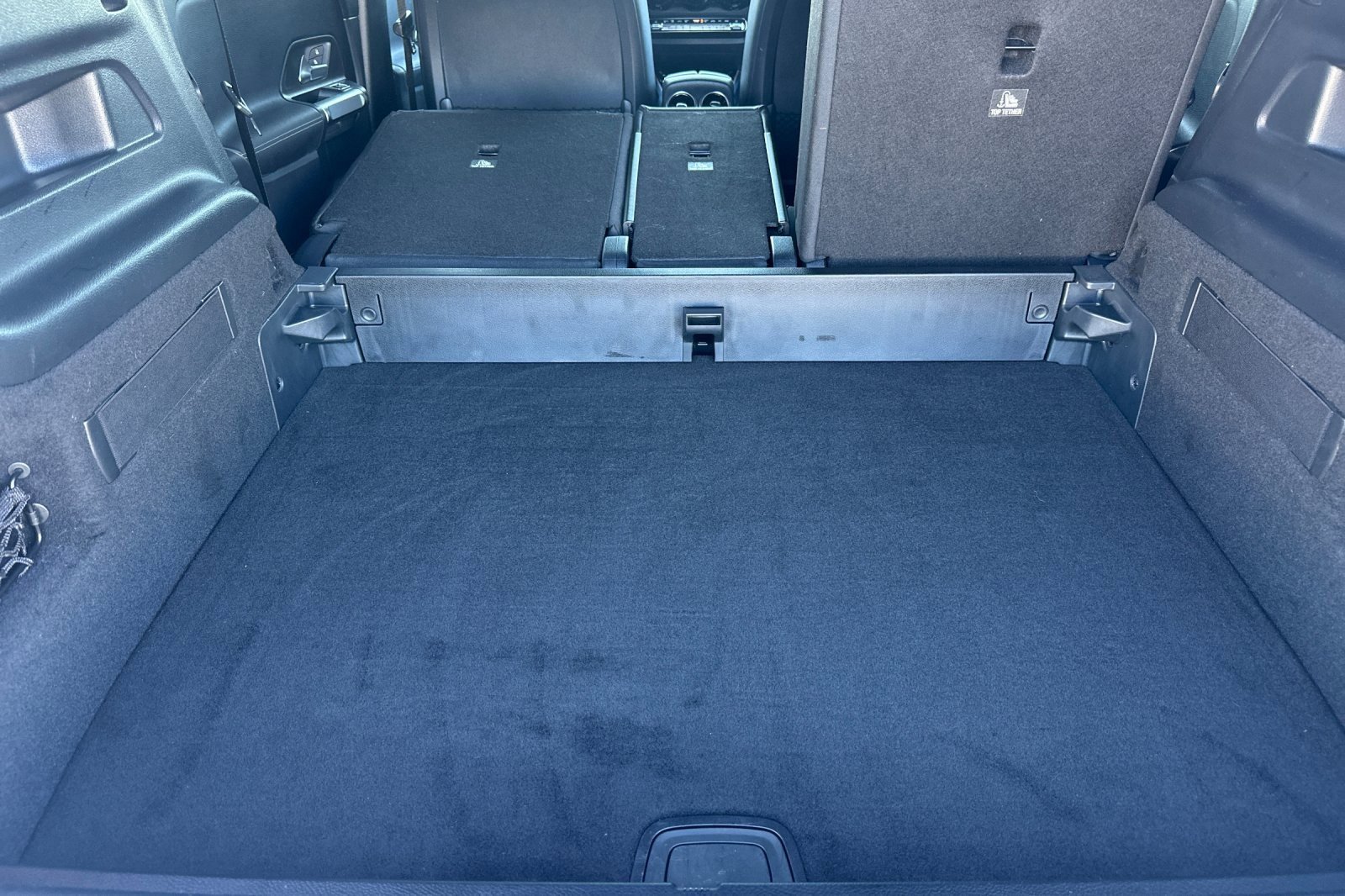 Used 2022 Mercedes-Benz GLB 250 4MATIC image 14