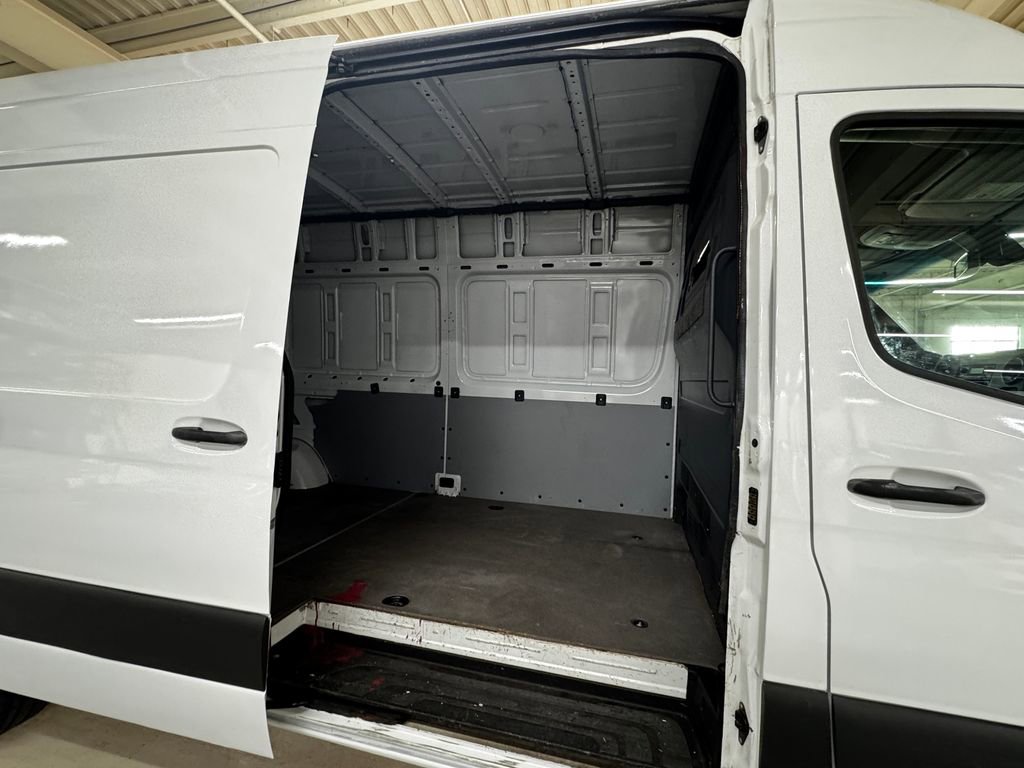 Used 2020 Mercedes-Benz Sprinter 3500 image 12