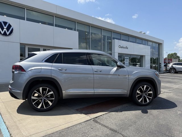 New 2025 Volkswagen Atlas Cross Sport SEL Premium R-Line image 6