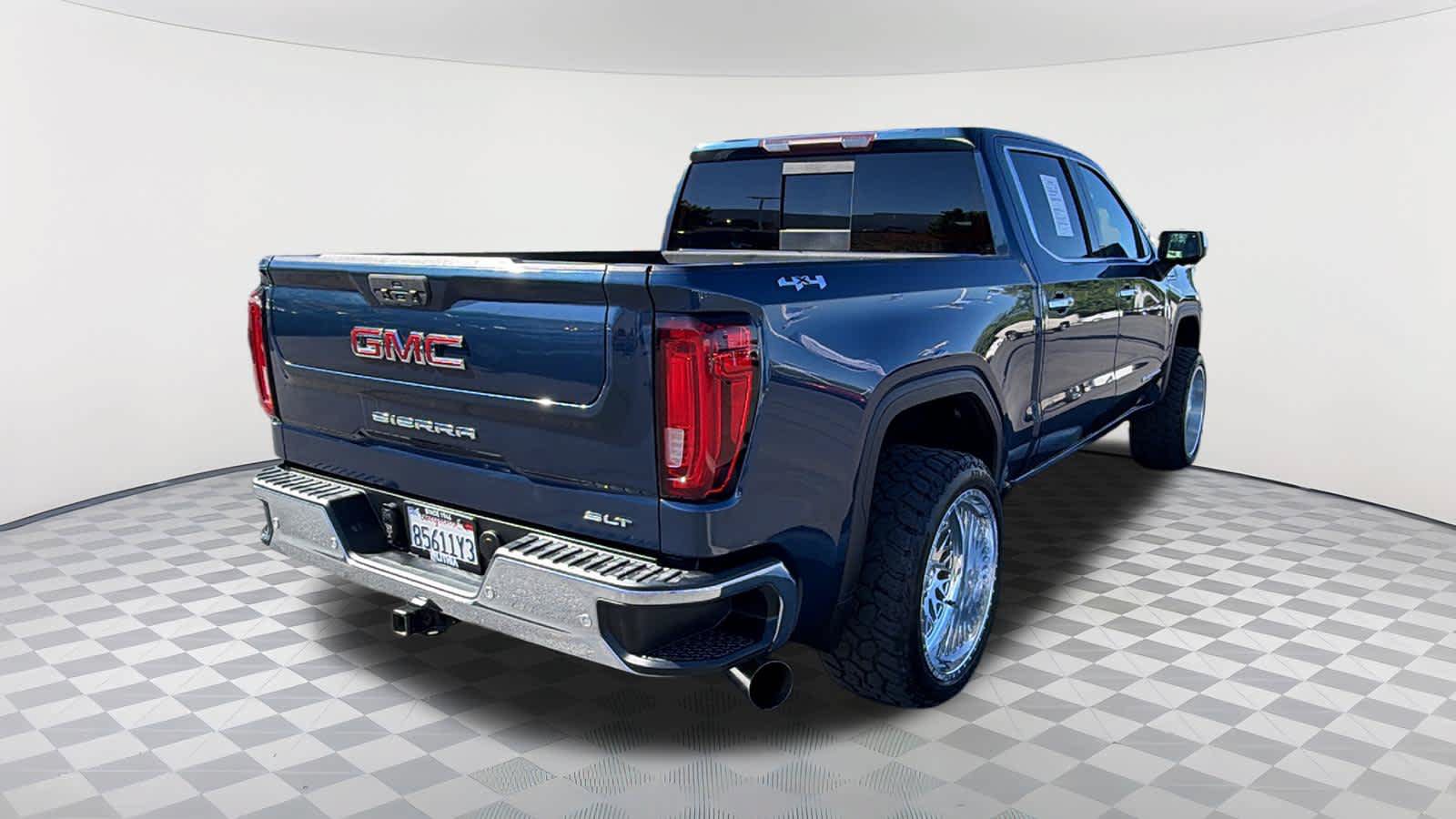 Used 2019 GMC Sierra 1500 SLT w/ SLT Convenience Package AWD/4WD image 5