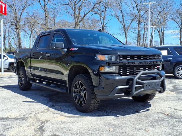 Used 2021 Chevrolet Silverado 1500 Custom Trail Boss AWD/4WD image 3