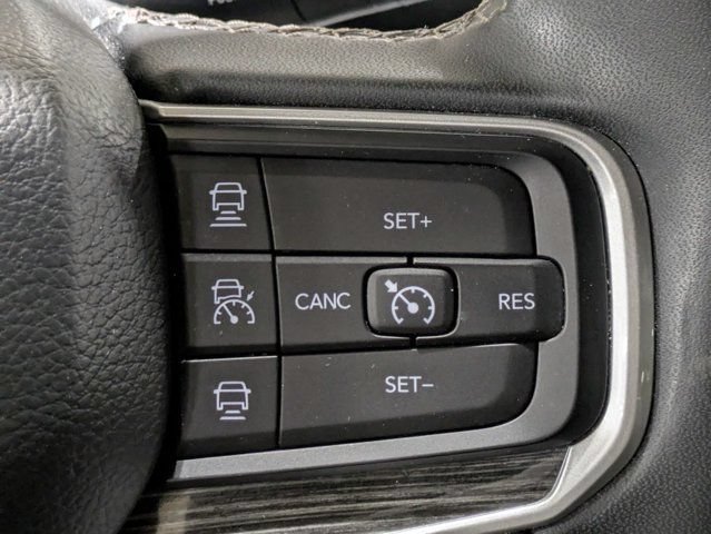 Used 2022 Jeep Wagoneer Series II AWD/4WD image 25