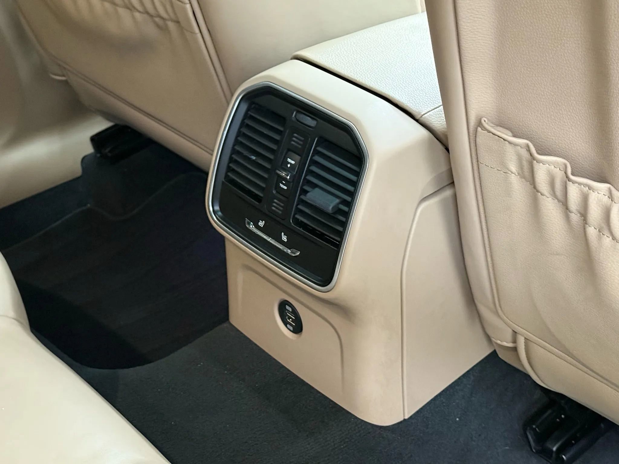 Used 2019 Porsche Macan image 39