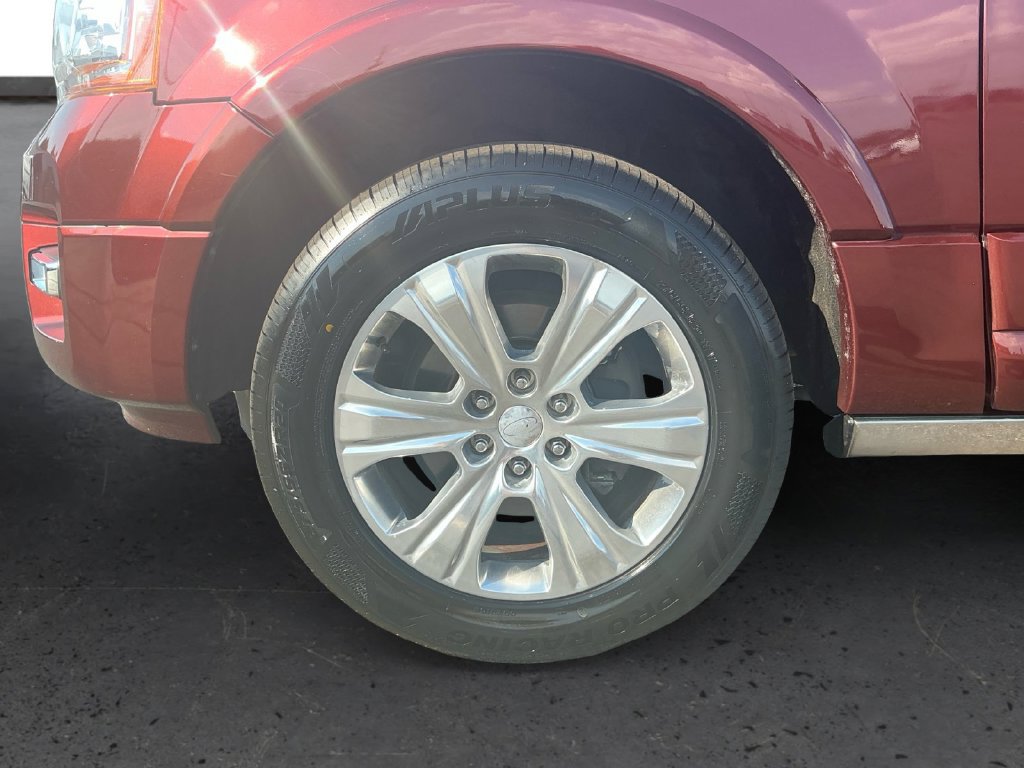 Used 2015 Ford Expedition EL Platinum AWD/4WD image 13