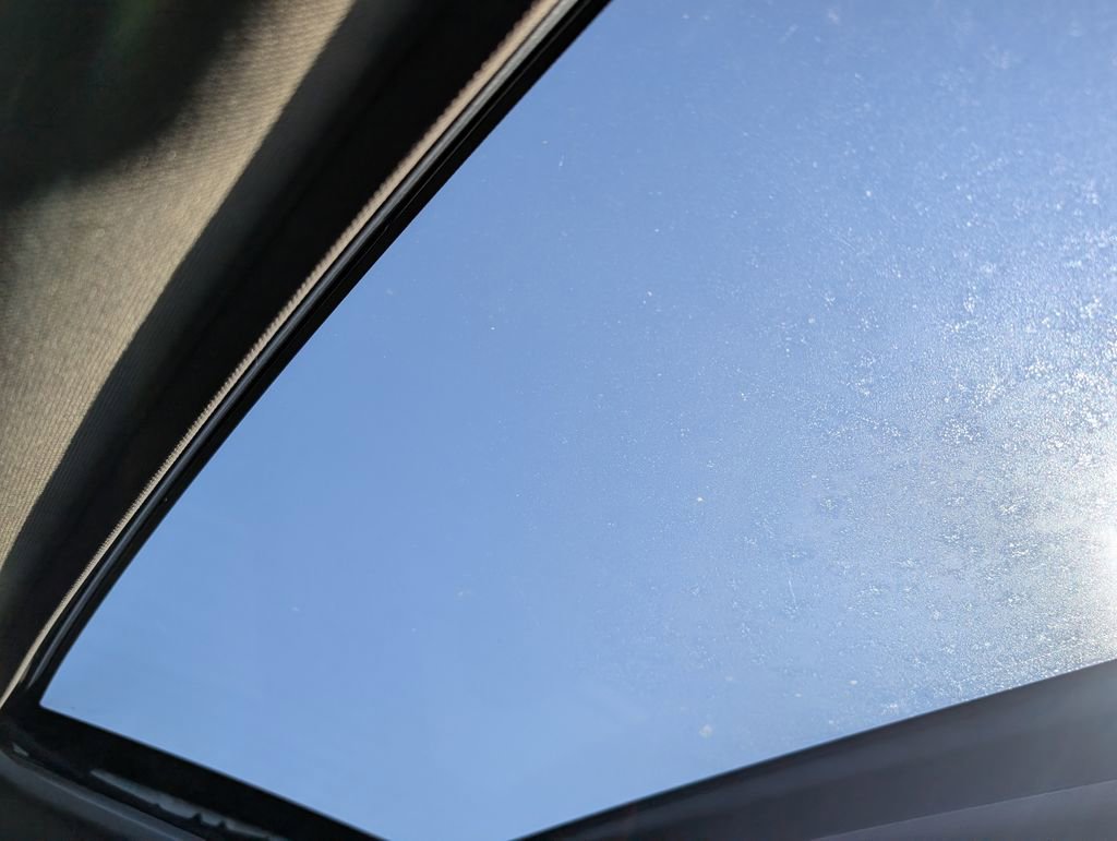 Used 2015 Toyota Camry XLE image 22