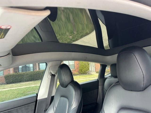 Used 2020 Tesla Model Y Long Range AWD/4WD image 26