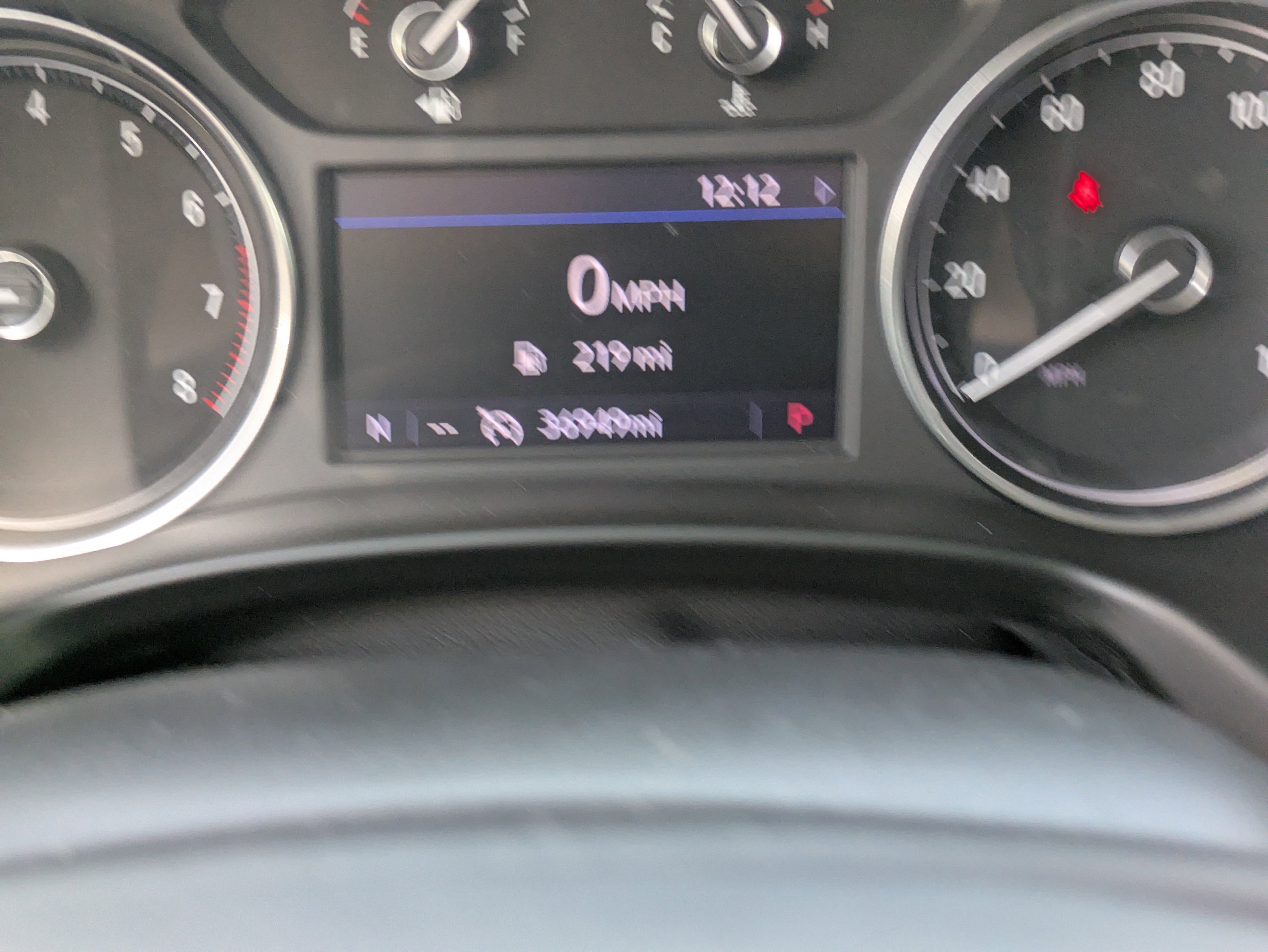 Used 2020 Buick Enclave Essence w/ Sport Touring Edition image 28