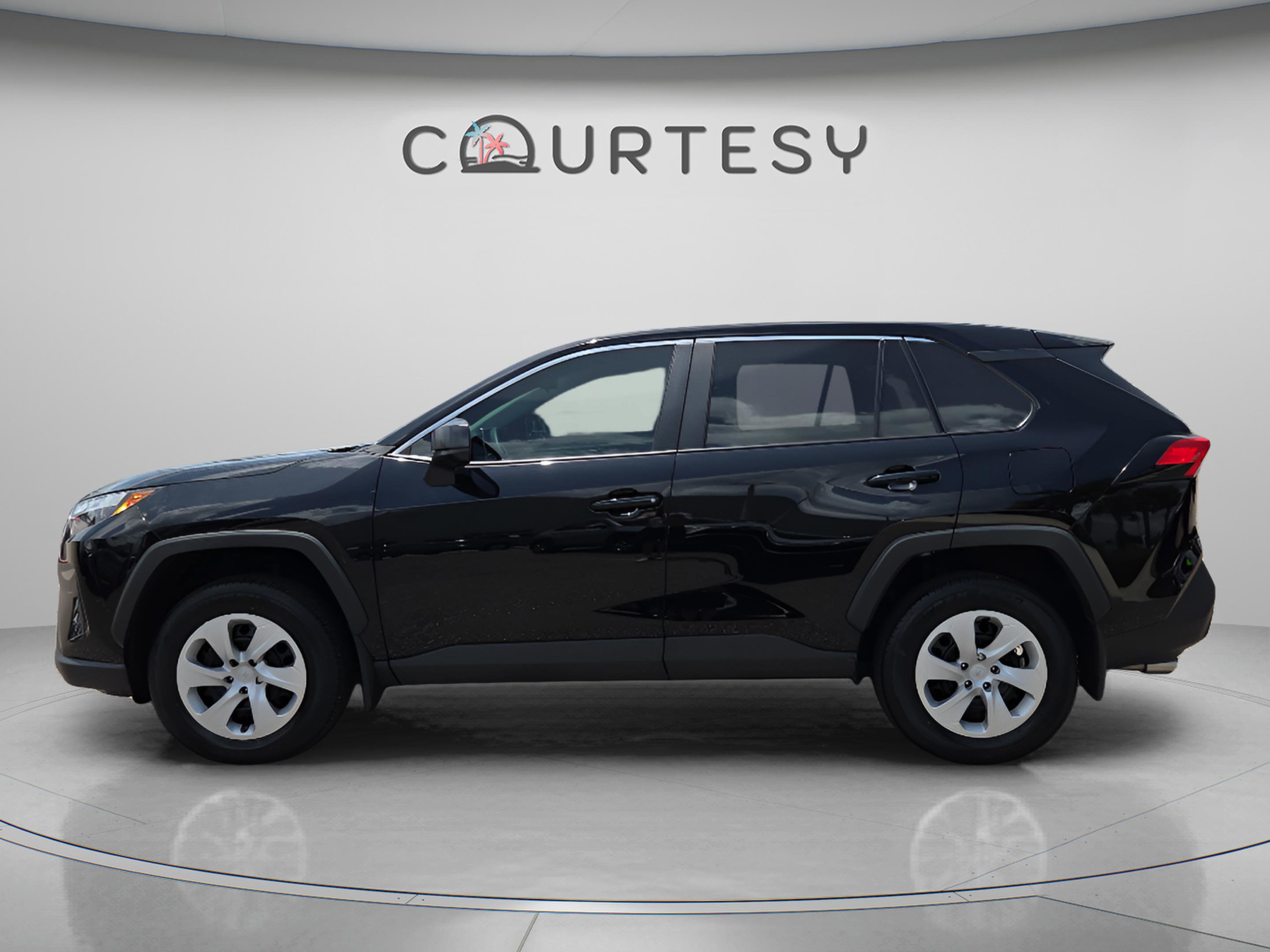 Certified 2025 Toyota RAV4 LE FWD image 2