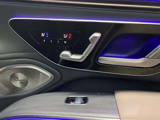 Used 2023 Mercedes-Benz EQS 580 4MATIC Sedan image 78