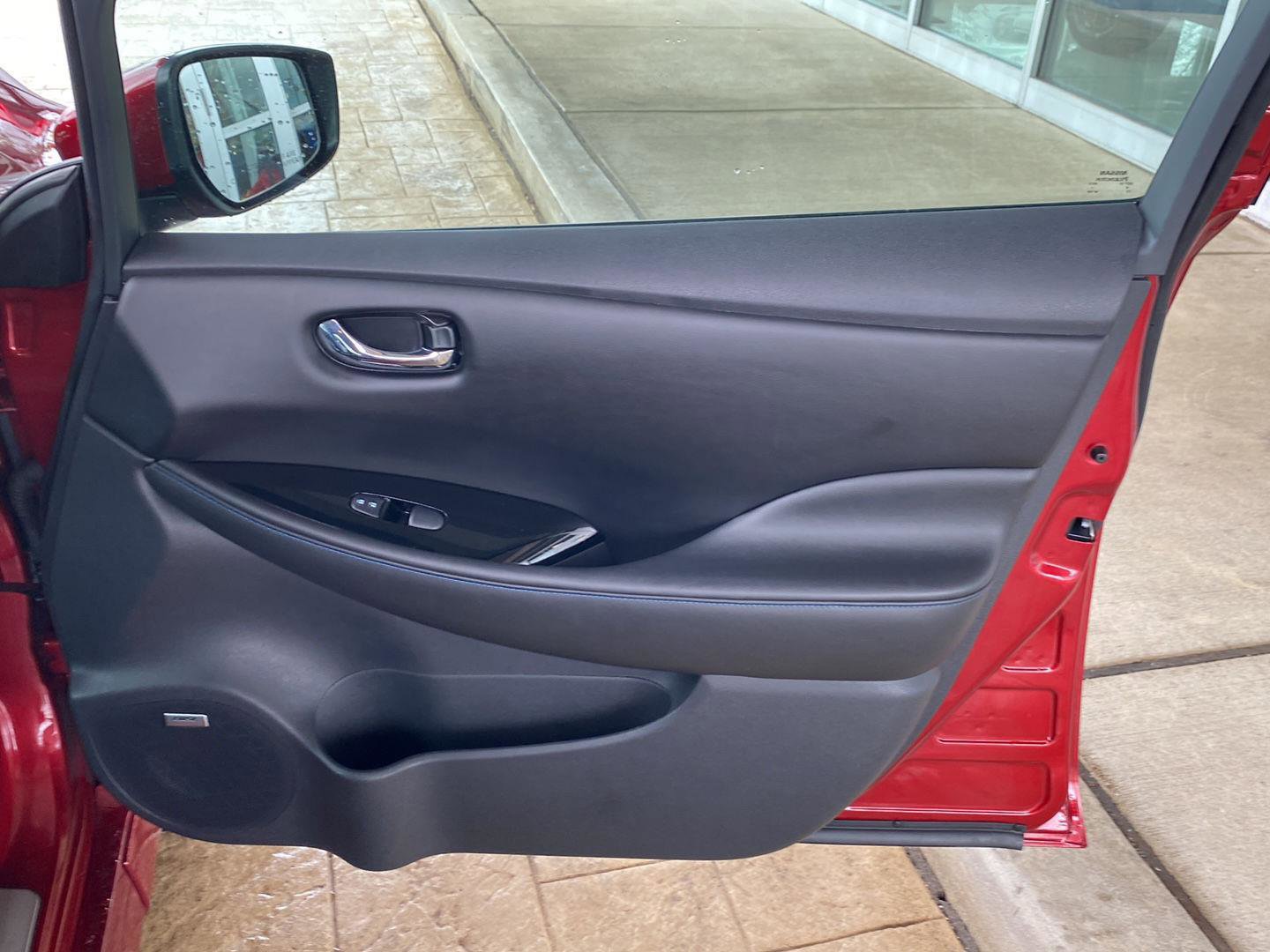 Used 2018 Nissan Leaf SL w/ SL Technology Package image 23