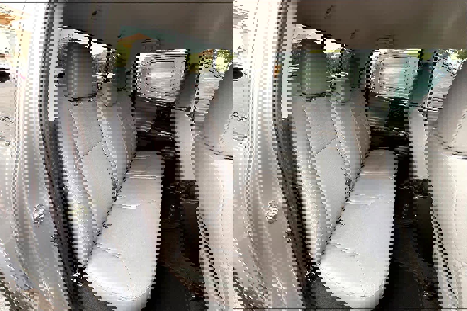 Used 2017 Toyota Tacoma SR5 w/ Tow Package image 25