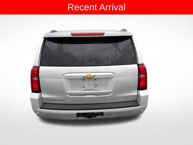 Used 2018 Chevrolet Suburban LT image 4