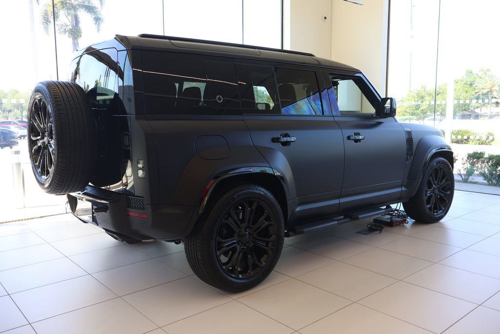 New 2026 Land Rover Defender 110 OCTA AWD/4WD image 2