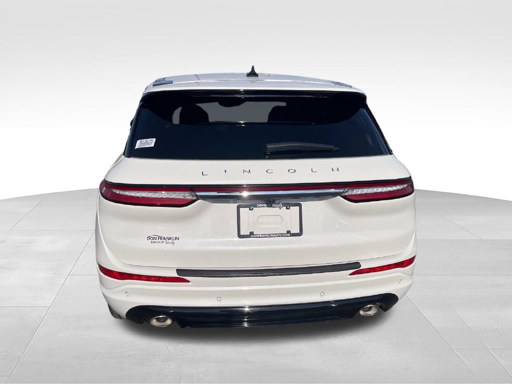 Used 2024 Lincoln Corsair AWD w/ Equipment Group 101A image 4
